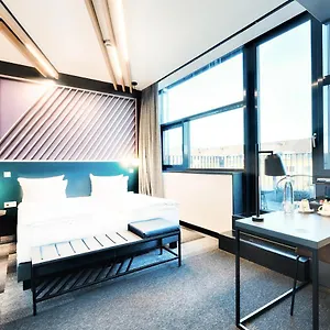 Hotel Muenchen-moosach, Munich