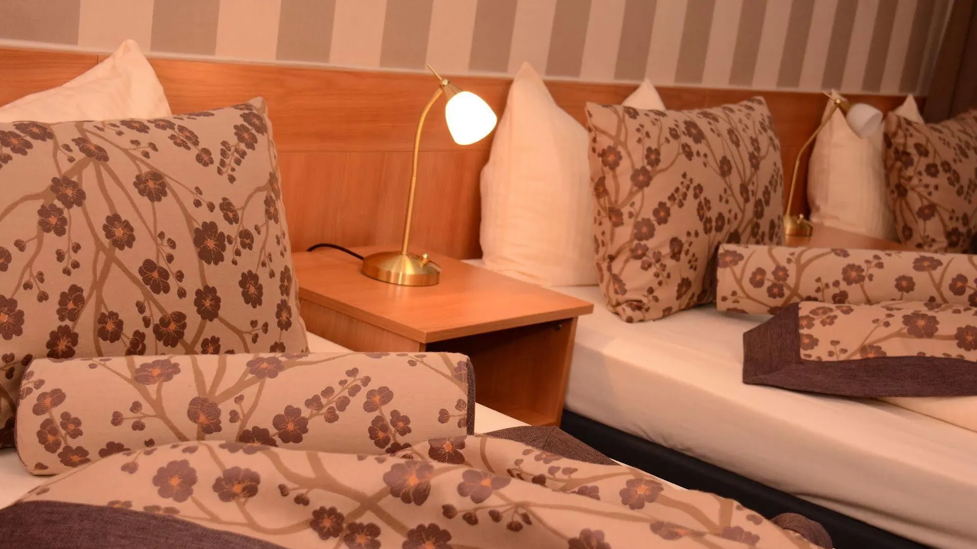 Hotel Brecherspitze Munich 3*,
