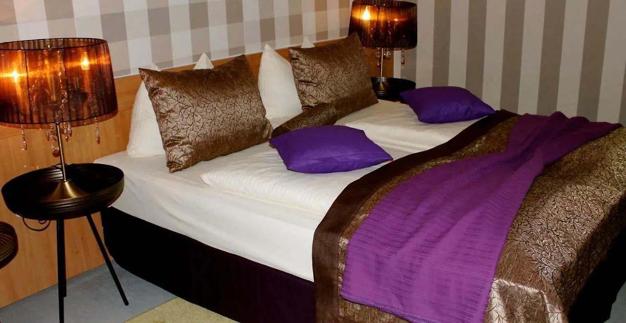 Hotel Brecherspitze Munich 3*,